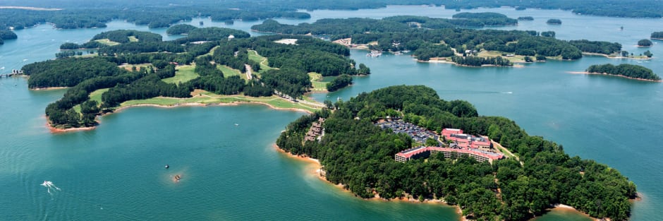 Independent hotels lanier islands resort 00 gallery image 1a s9qlrg