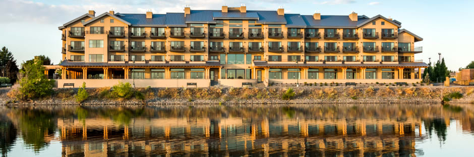 Independent hotels lodge at columbia point 00 gallery image 1 y4bhqt