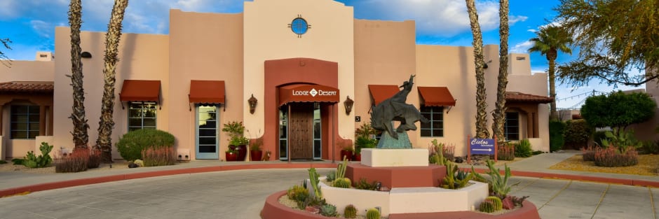Independent hotels lodge on the desert 00 gallery image 1 l7muxx