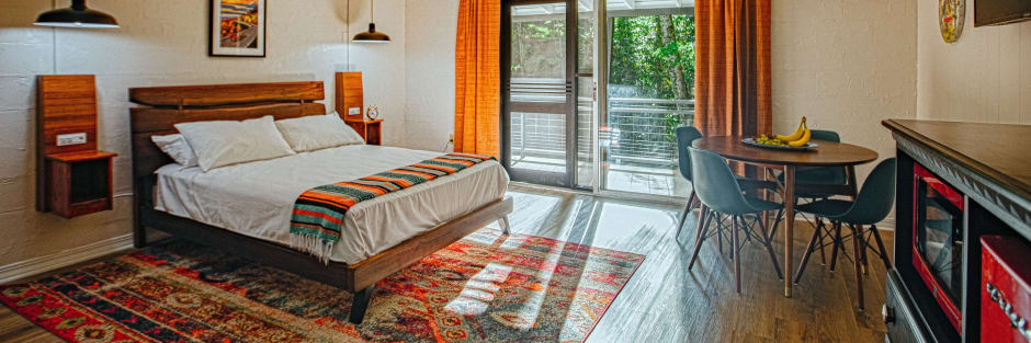 Independent hotels route19 00 amenities 02 xnncxo