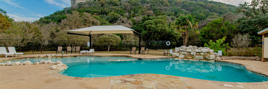 Independent hotels seven bluff cabins propertylastround 24 cole di carlo oaqt1c