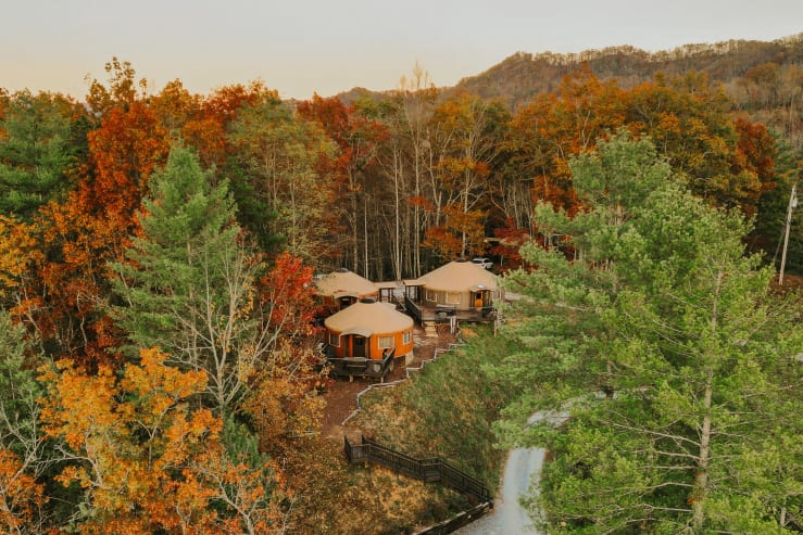 Independent hotels sky ridge yurts 00 gallery image 1 er40r7