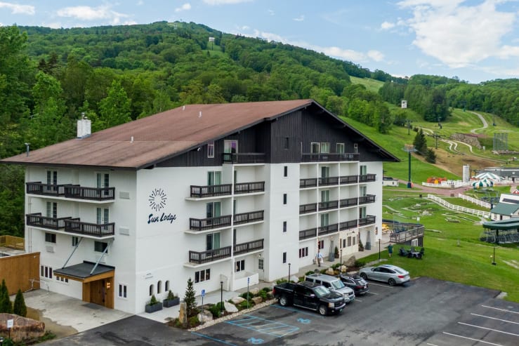 Independent hotels sun lodge 000 gallery image 1a qg1uhc