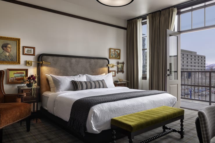 Independent hotels the avery 000 gallery image 2 cj4r8m