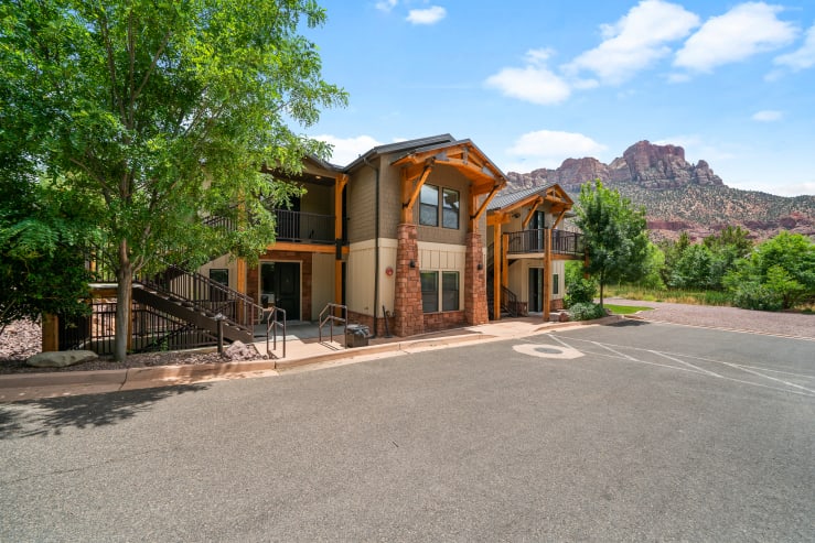 Independent hotels watchman villas villas 2  5 shfjht